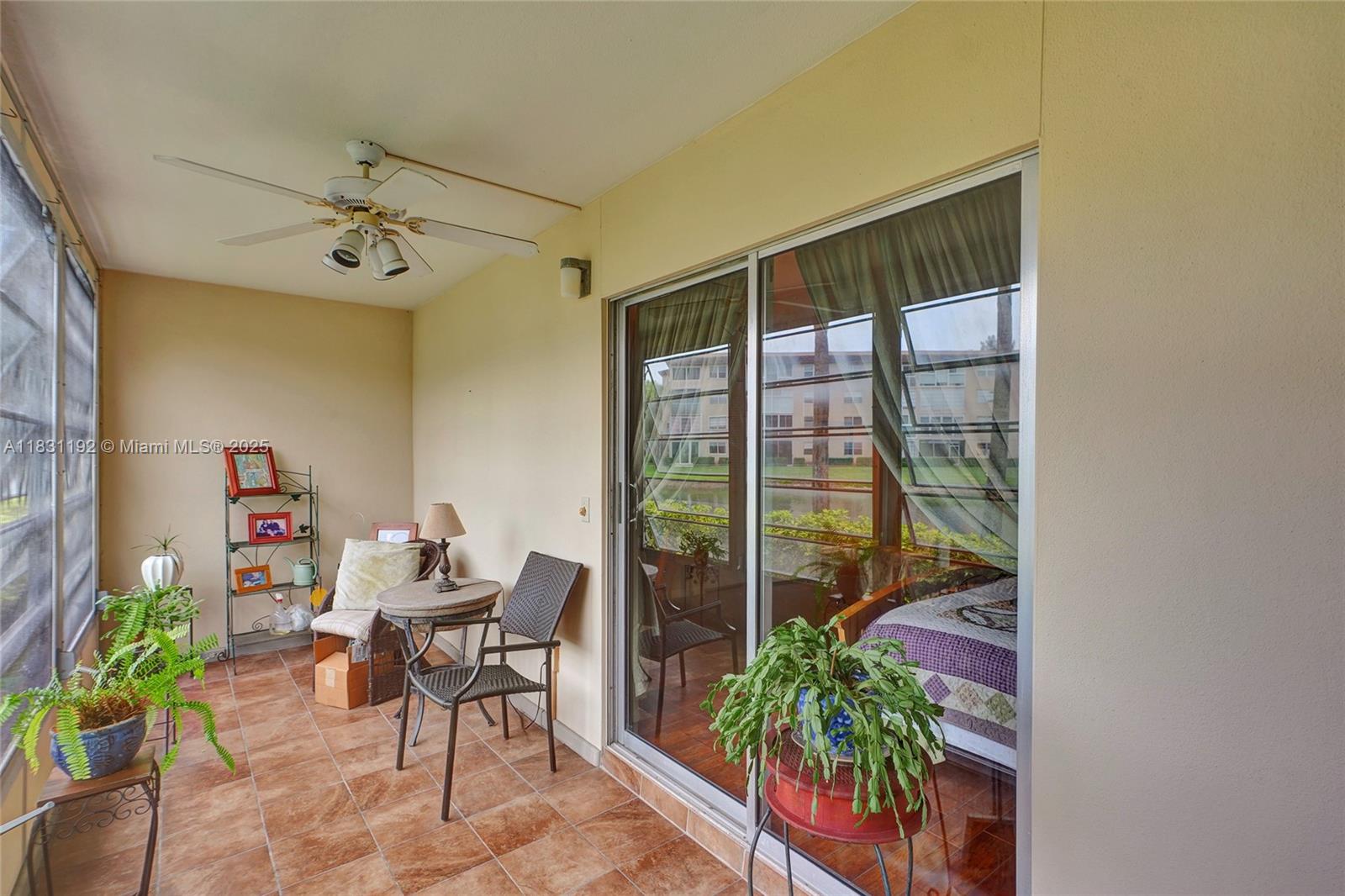 ELEUTHERA VILLAGE E CONDO - Residential