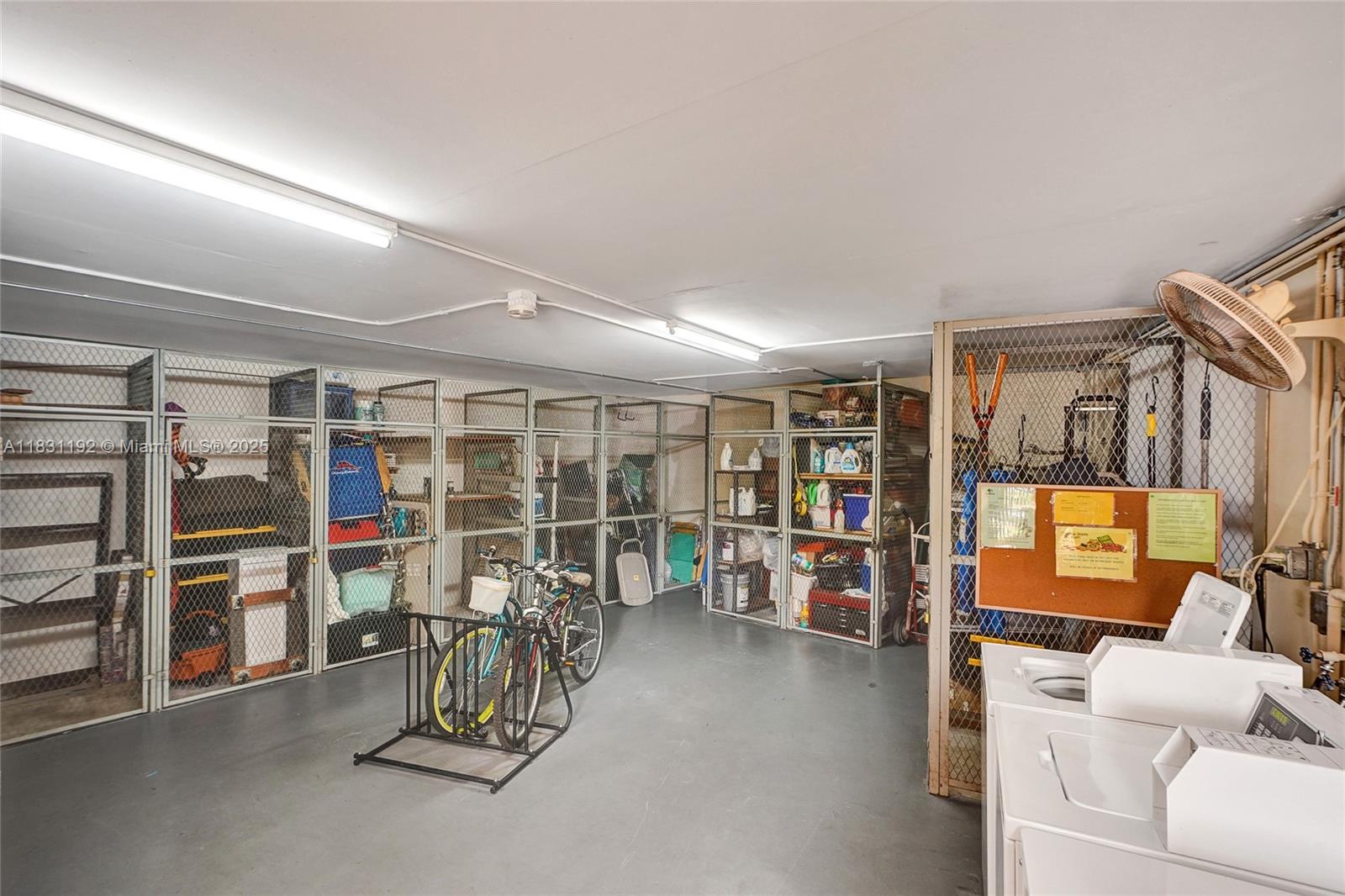 ELEUTHERA VILLAGE E CONDO - Residential