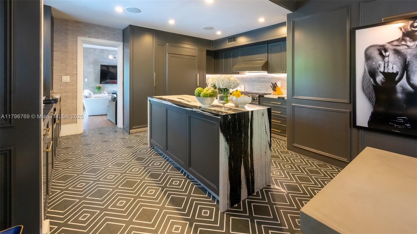 BAYSHORE UNIT NO 3 - Residential