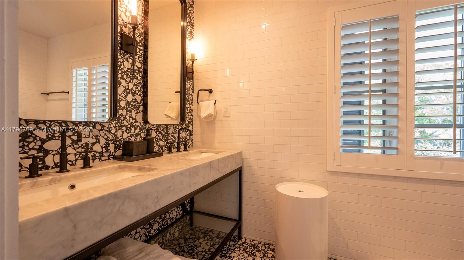 BAYSHORE UNIT NO 3 - Residential