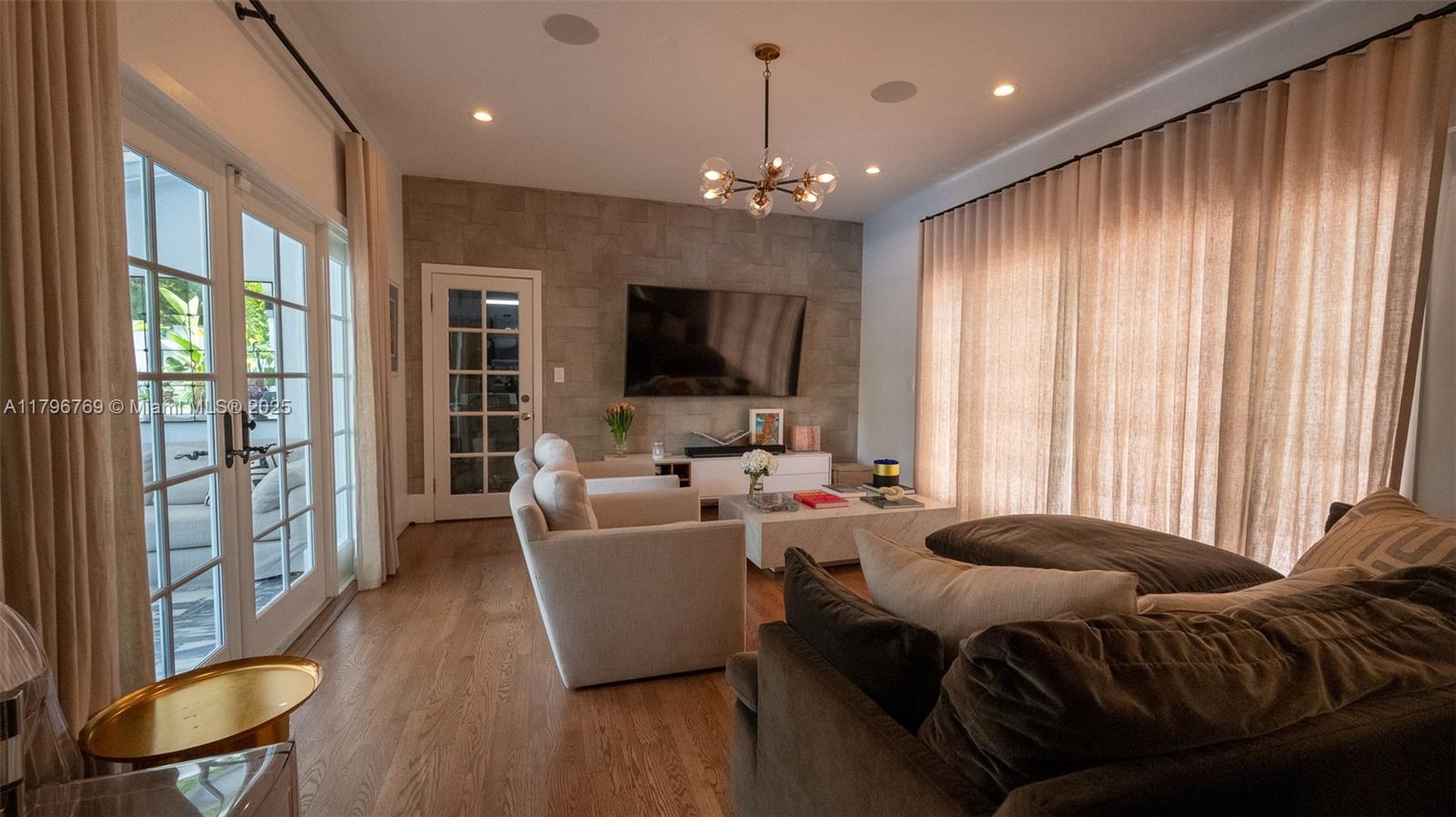 BAYSHORE UNIT NO 3 - Residential