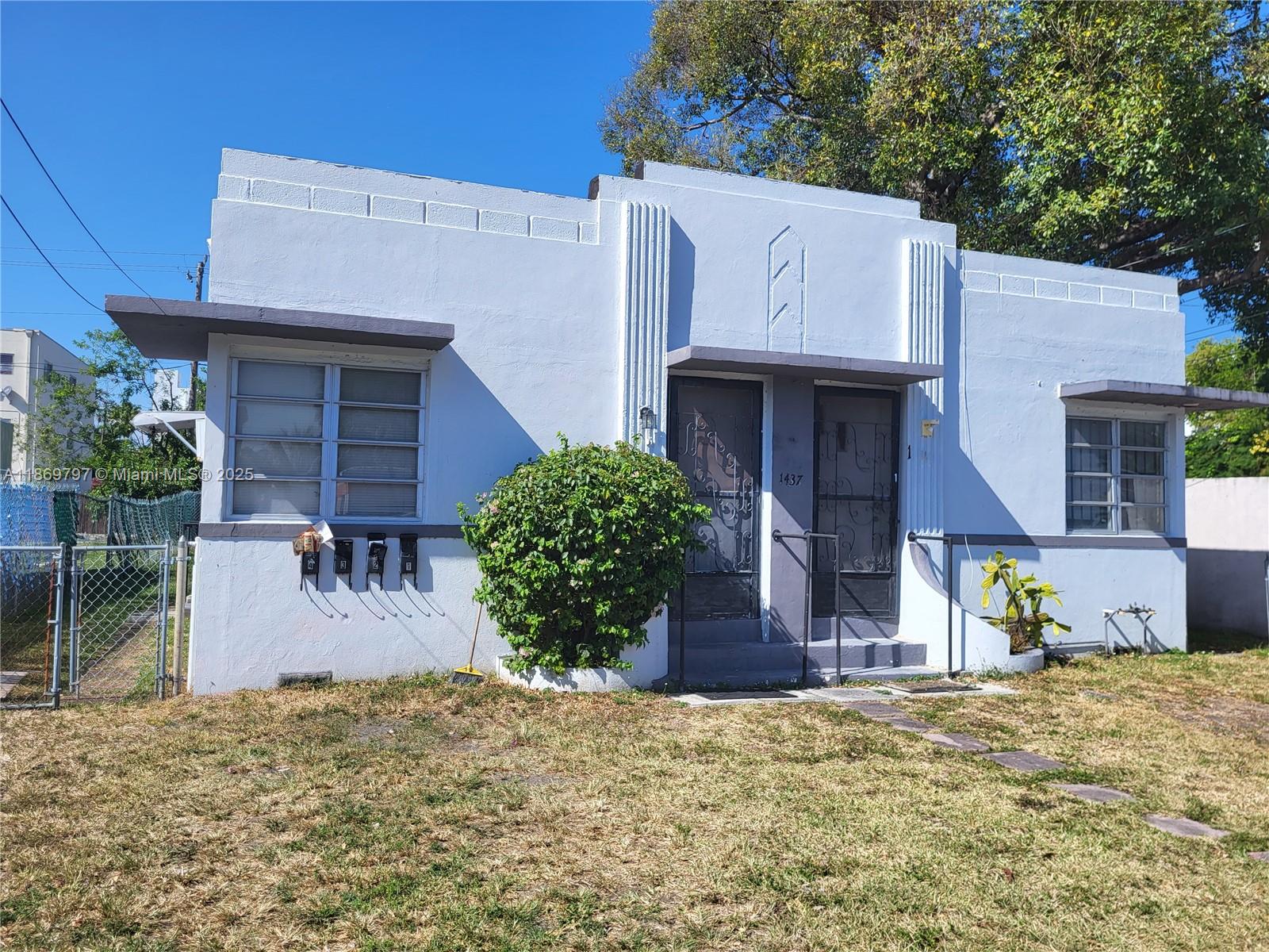 Small 1 bedroom freshly painted, 1 block of Biscayne Blvd. Electricity and water are included. Owner asks First and 2 security deposit. Quick Approval.