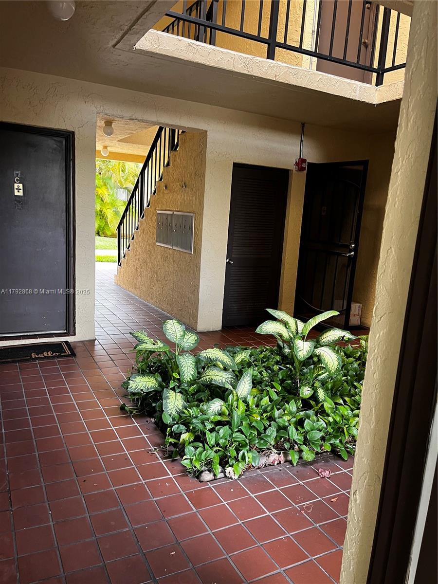 9004 Sw 137th St 8-5, Miami, Broward County, Florida - 2 Bedrooms  
2 Bathrooms - 