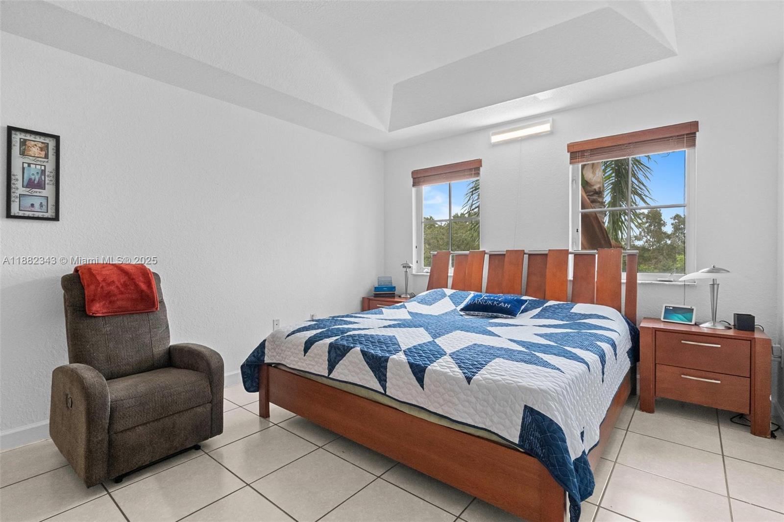 COURTYARDS FOUR CONDO - Residential