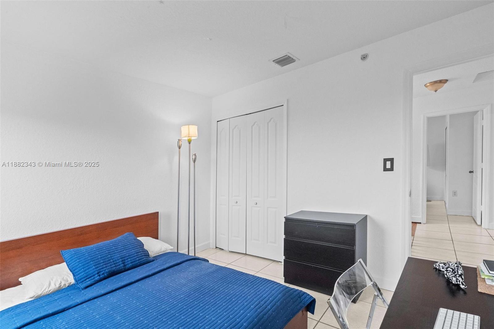 COURTYARDS FOUR CONDO - Residential