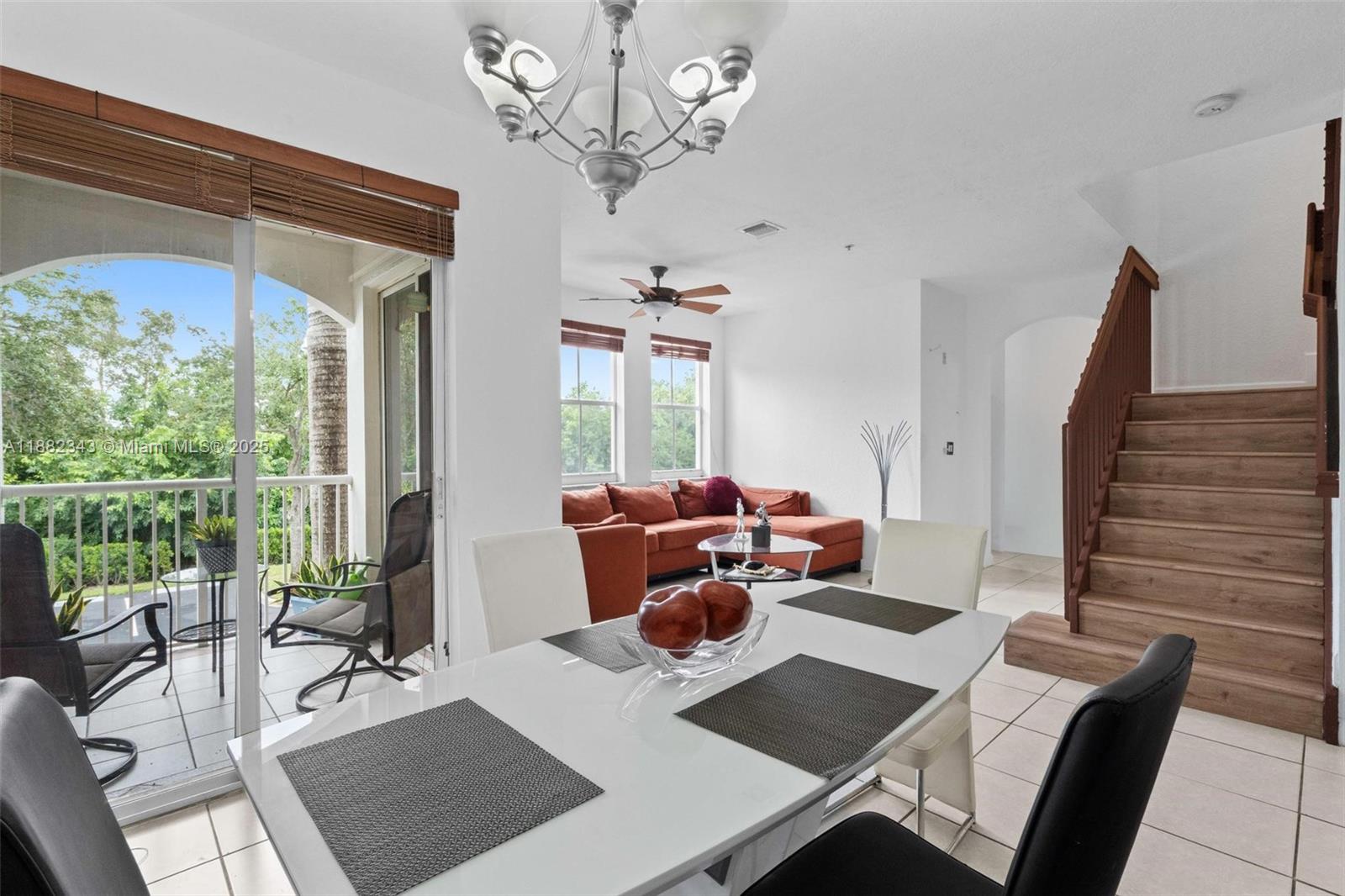 COURTYARDS FOUR CONDO - Residential