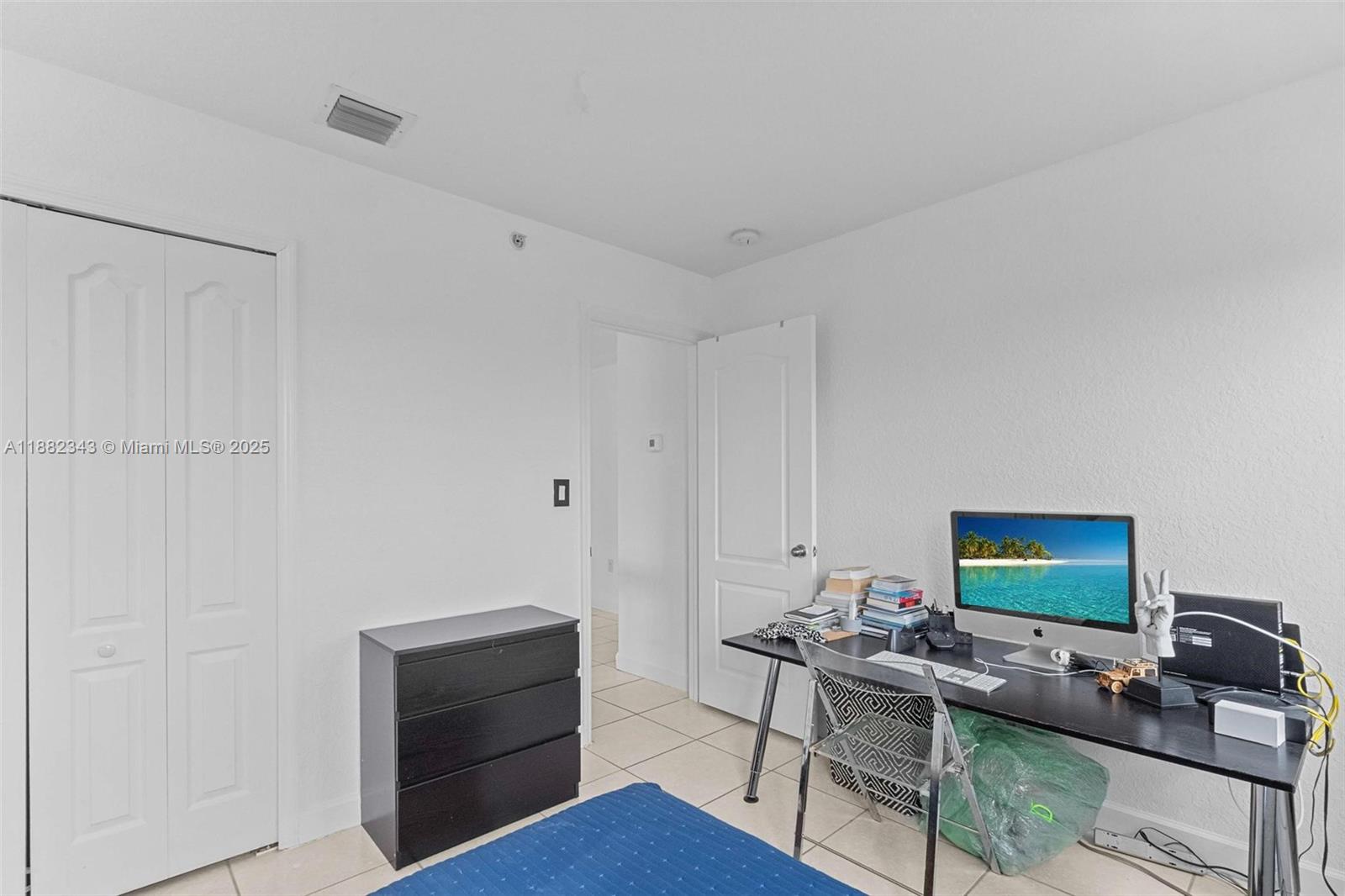 COURTYARDS FOUR CONDO - Residential