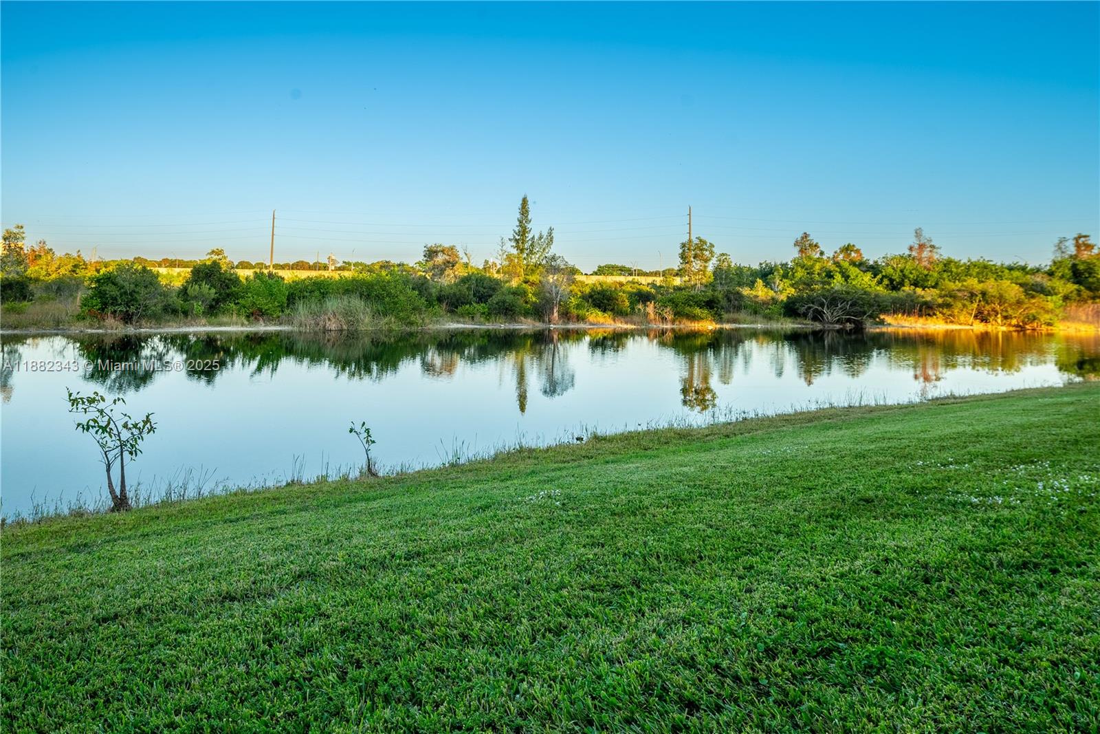 COURTYARDS FOUR CONDO - Residential
