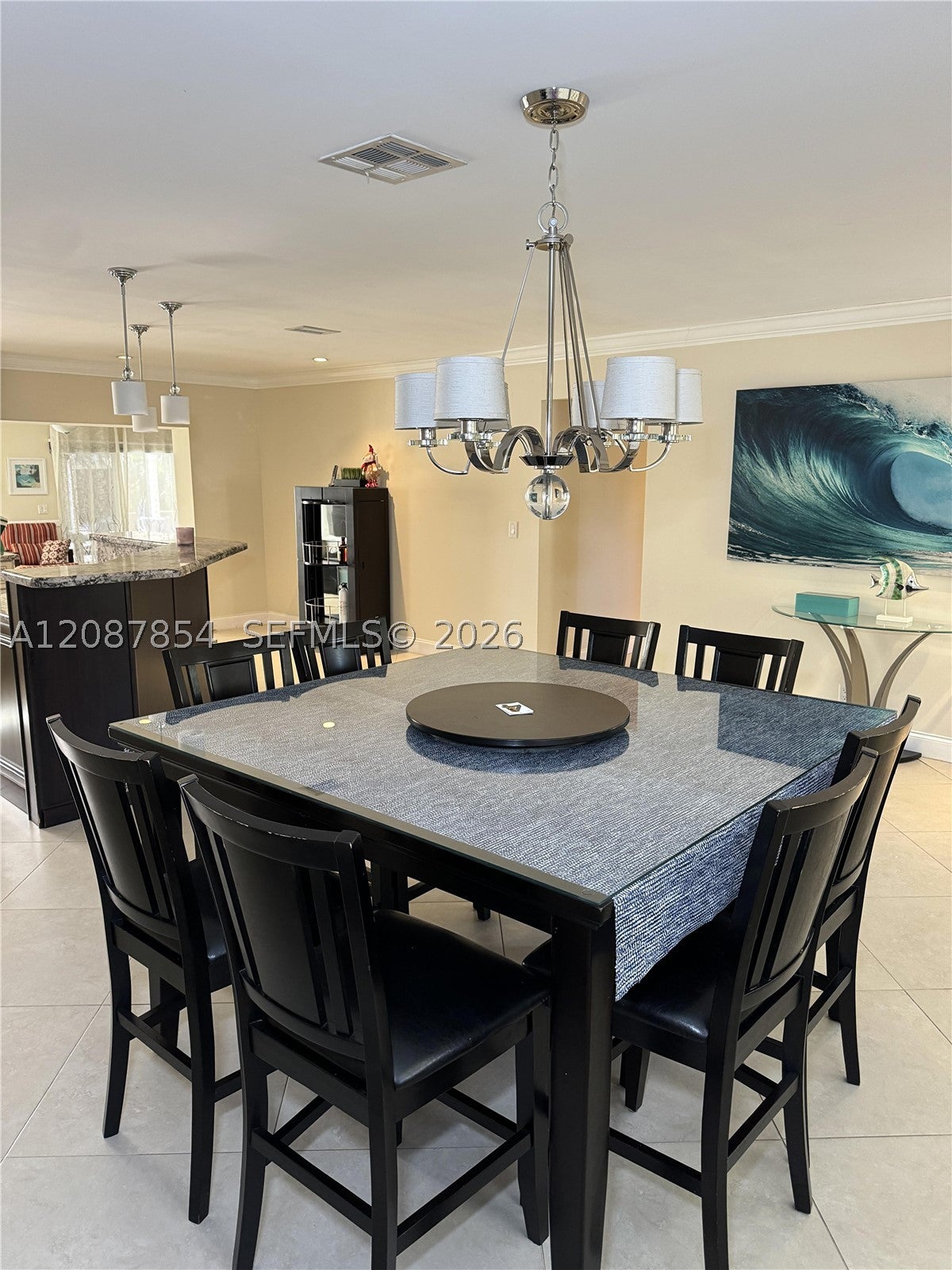 2448 Holly Ln .