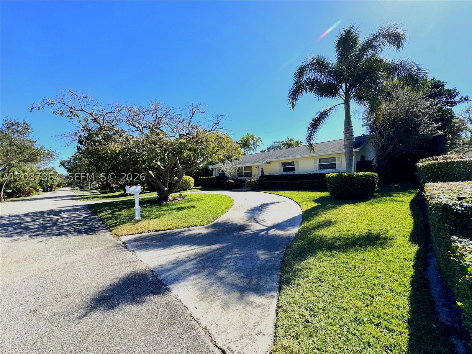 2448 Holly Ln .