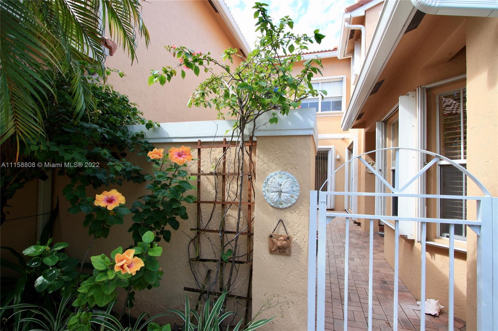 West Lake Village - Residential