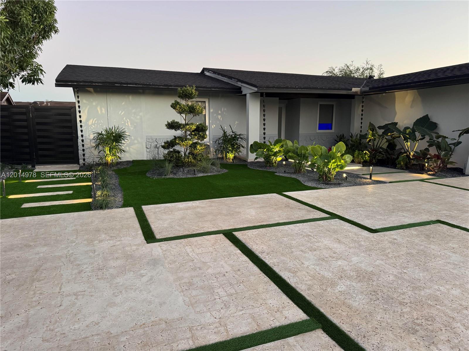 WINSTON PARK UNIT 4 - Residential