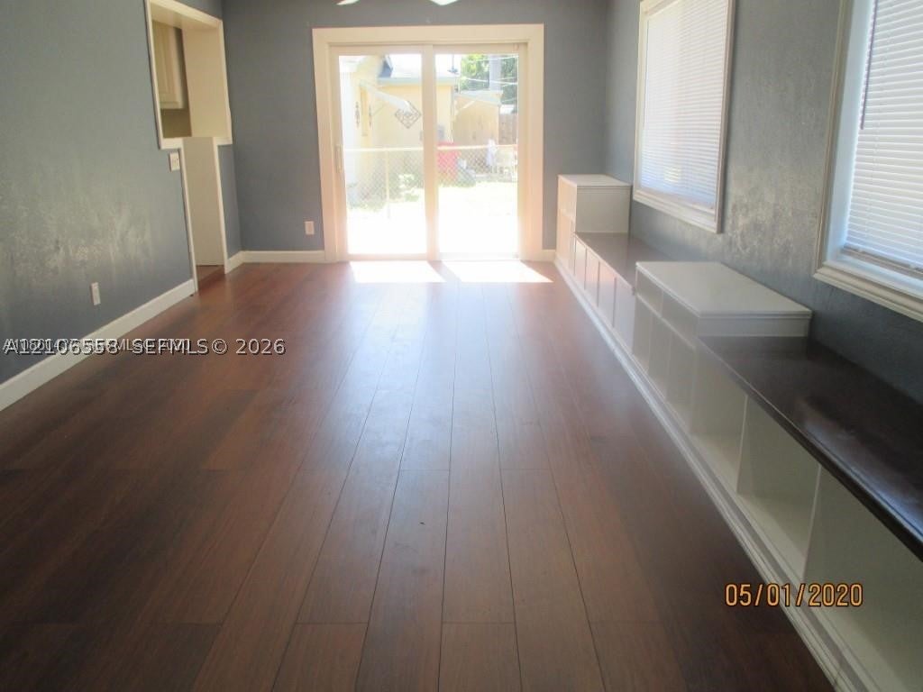 4169 SW 50th St