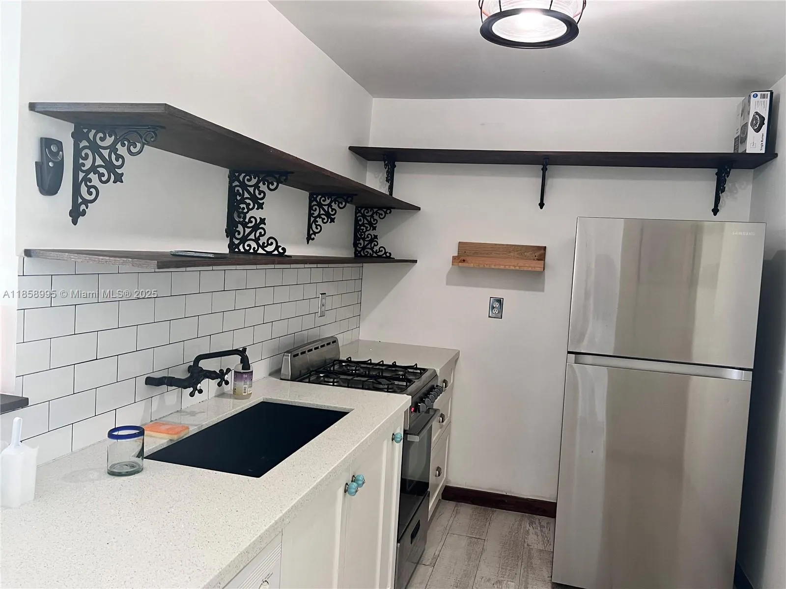 Miami, Florida 33129, United States, 2 Bedrooms Bedrooms, ,2 BathroomsBathrooms,Residential,Active,191476