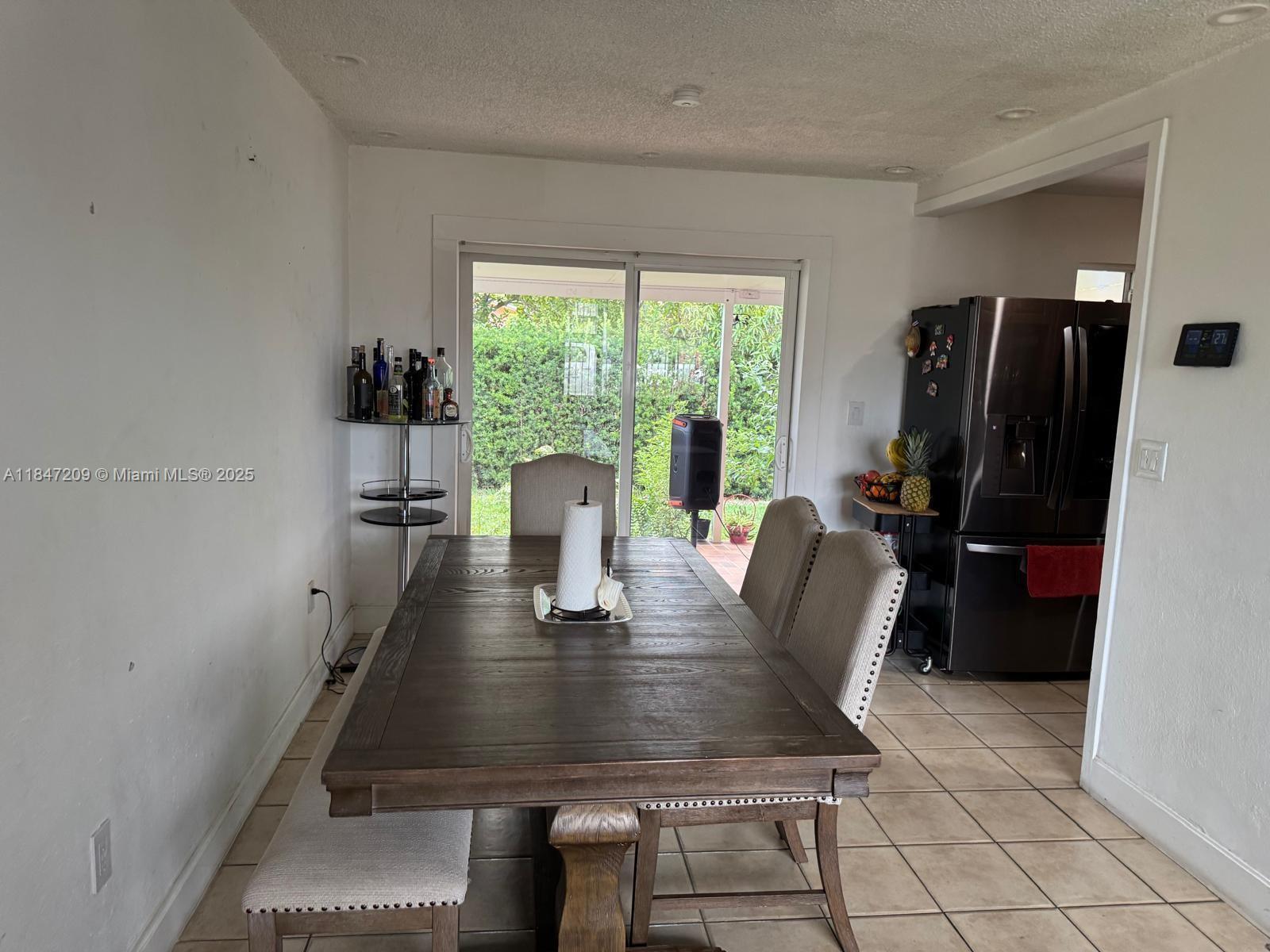 2330 W 6th Ct, Hialeah, FL, 33010/$725,000 4 2330 W 6th Ct