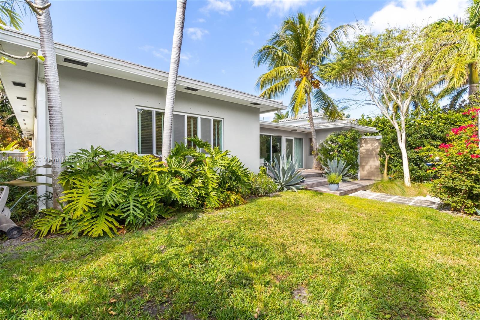 FLAMINGO TERRACE EXTENSIO - Residential