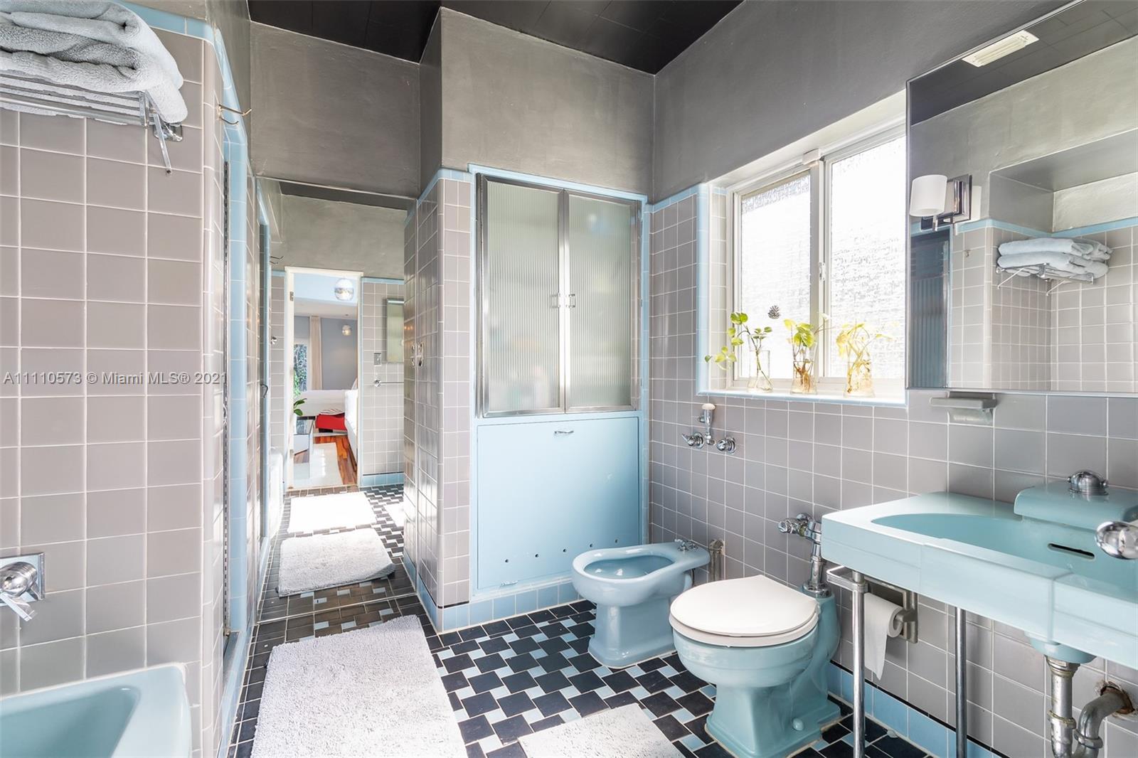 FLAMINGO TERRACE EXTENSIO - Residential