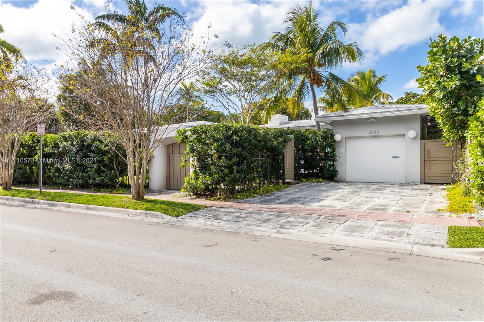 FLAMINGO TERRACE EXTENSIO - Residential