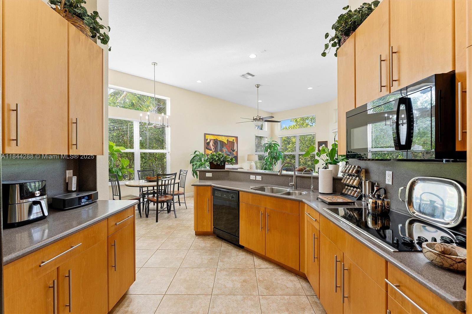11425 NW 75th Mnr