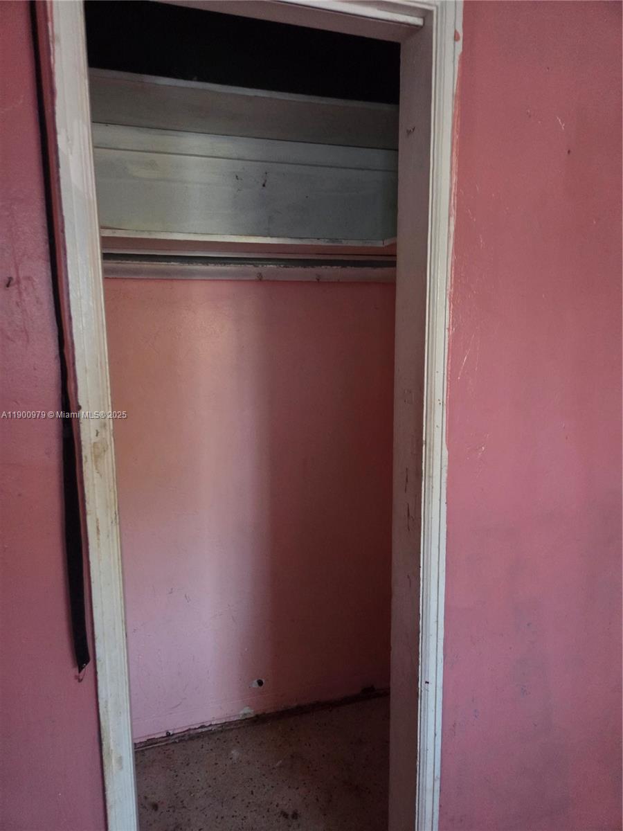 BRIAN MANORS - Residential