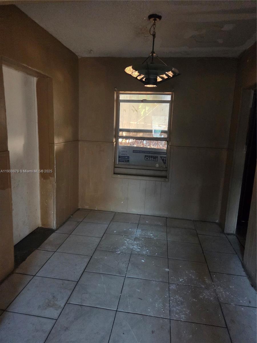 BRIAN MANORS - Residential