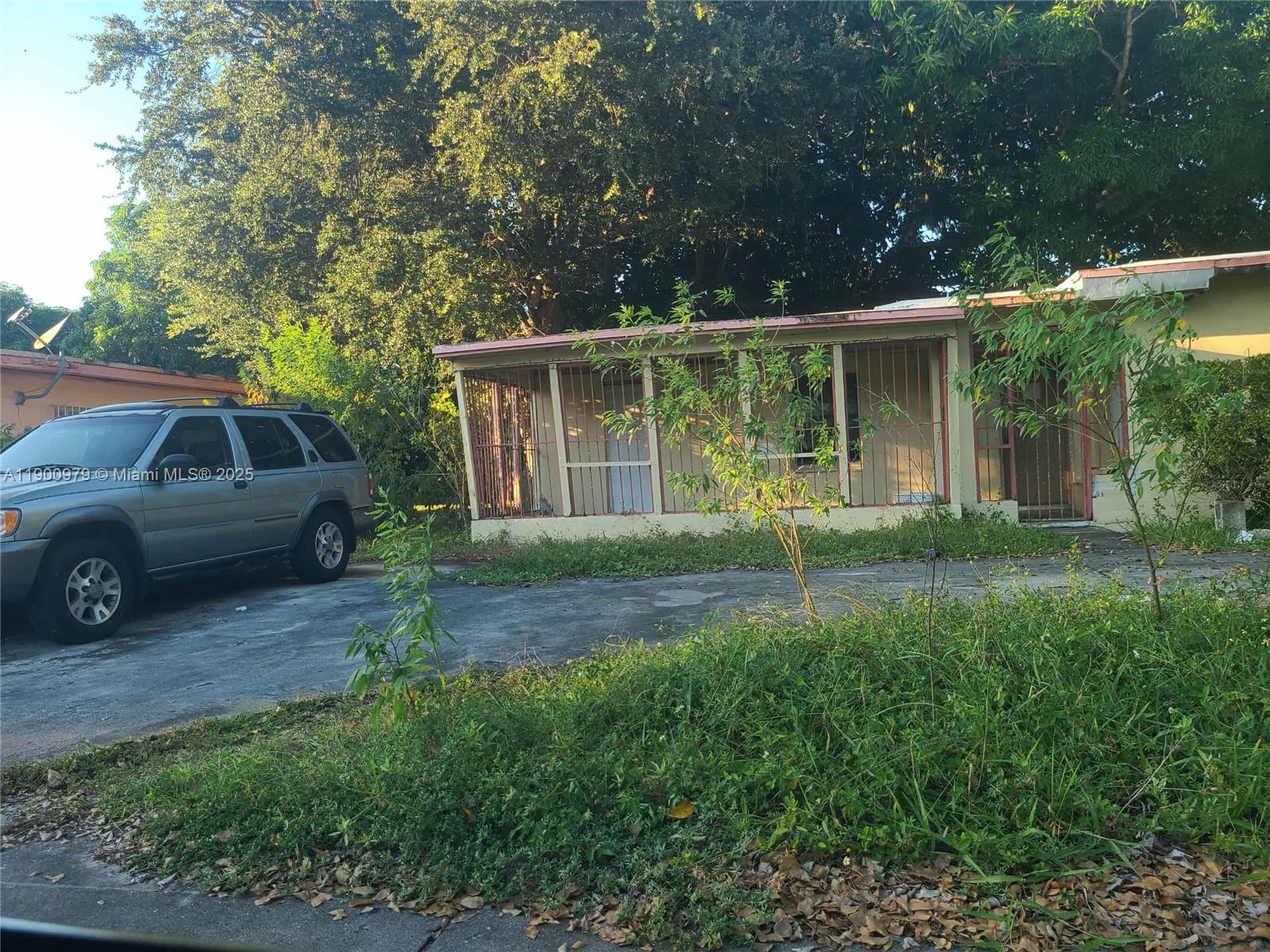 BRIAN MANORS - Residential