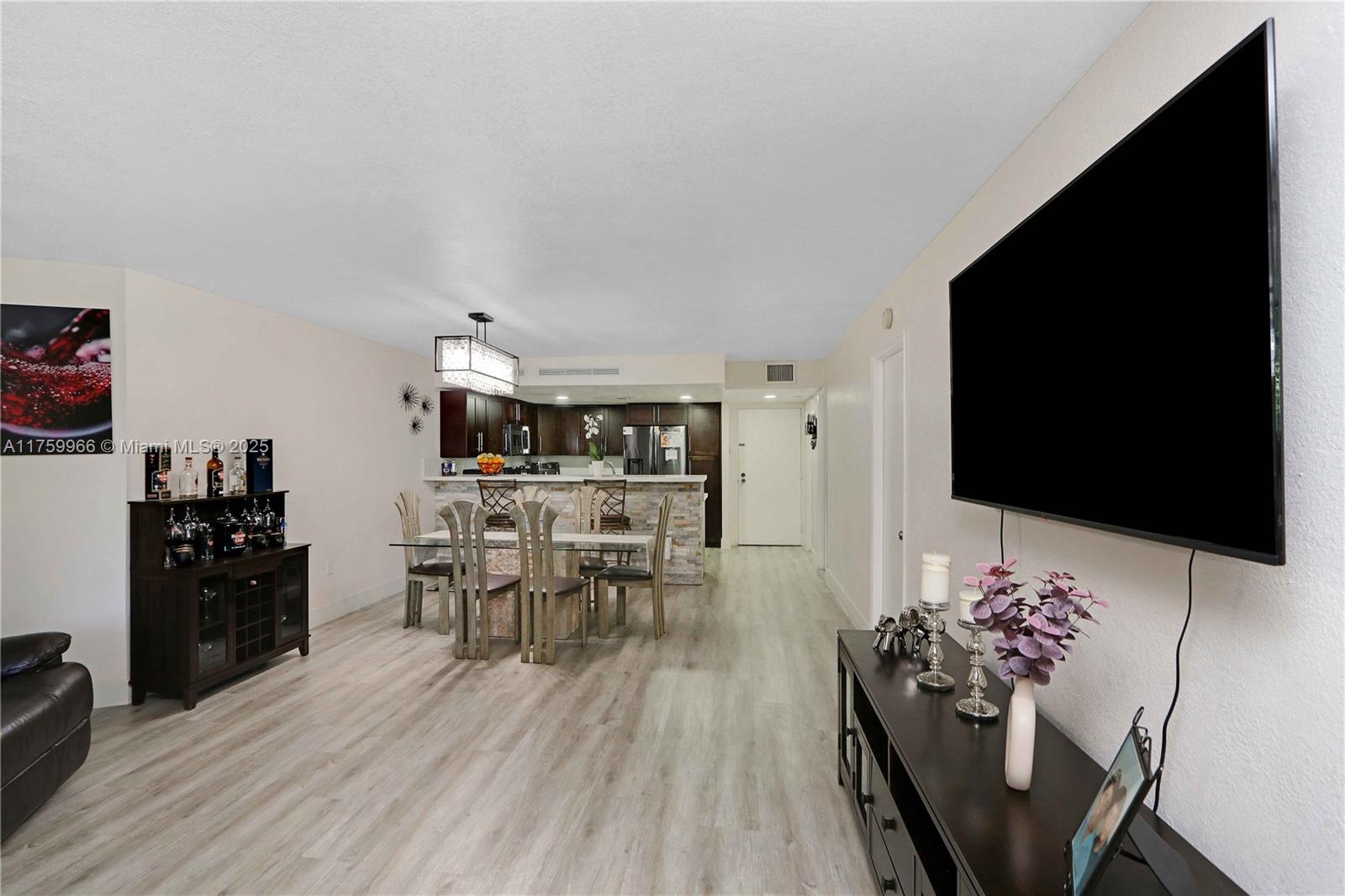 KENDALL GATE CONDO - Residential