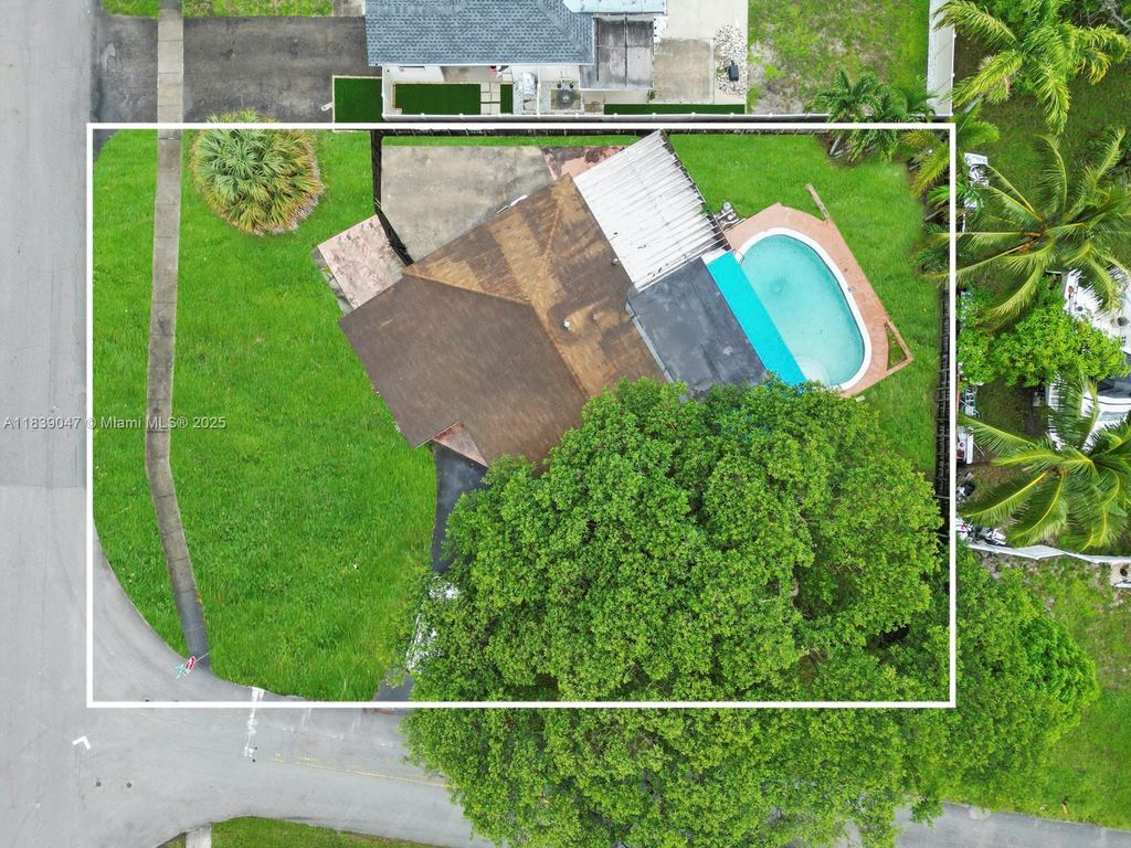 Photo of 2812 SW 65th Ave, Miramar, FL 33023 (MLS # A11839047)