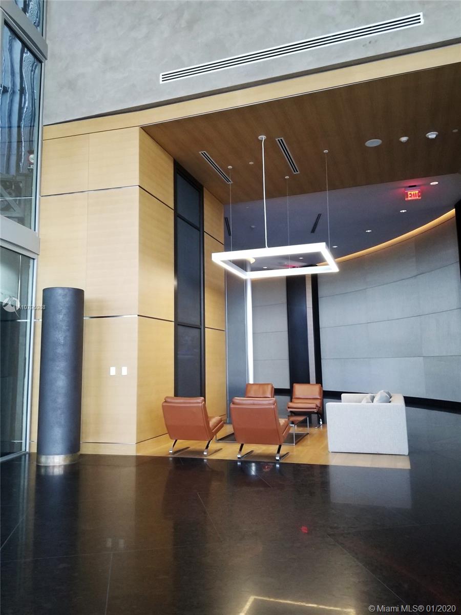 18555 COLLINS AVENUE COND - Residential