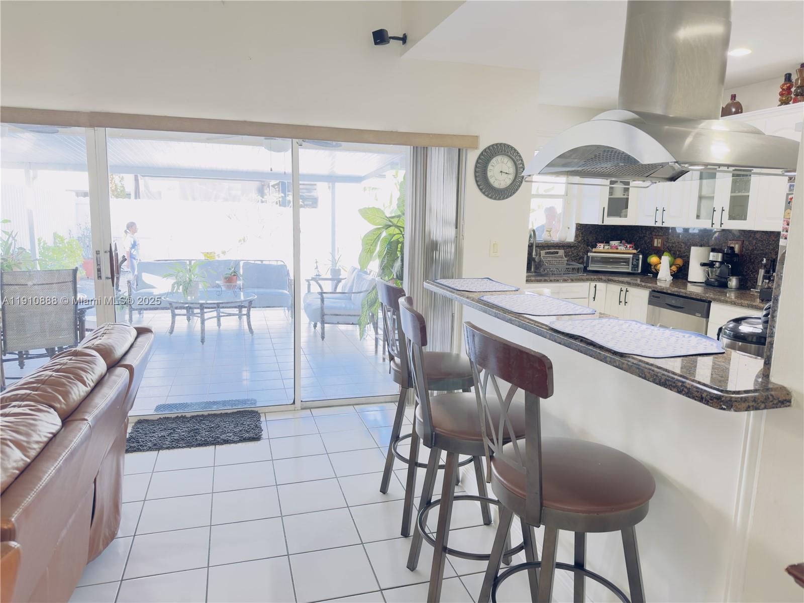 VENEZIA HOMES ESTATES - Residential