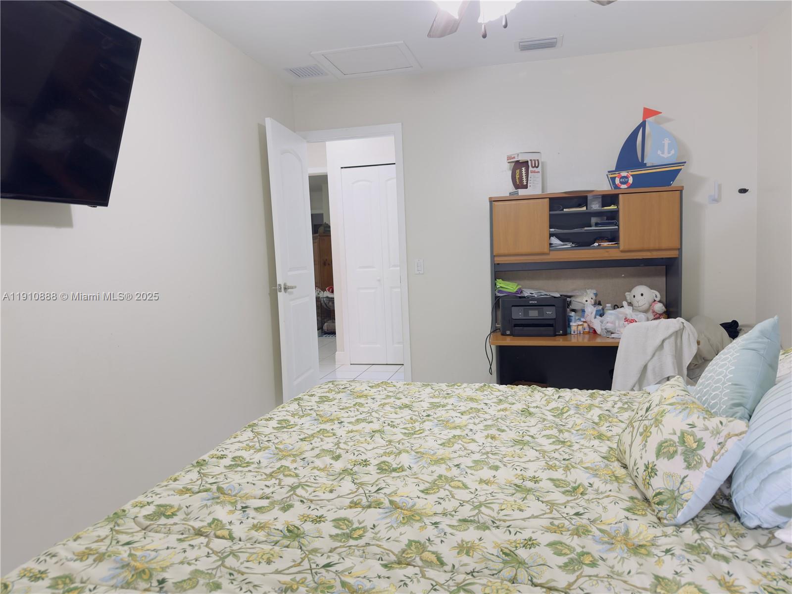 VENEZIA HOMES ESTATES - Residential