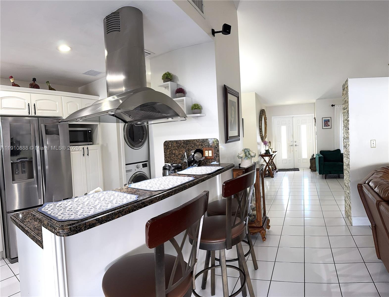 VENEZIA HOMES ESTATES - Residential