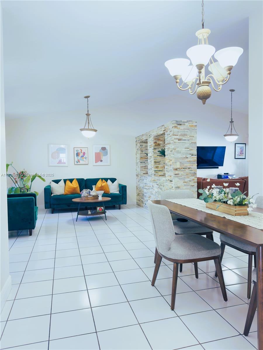 VENEZIA HOMES ESTATES - Residential