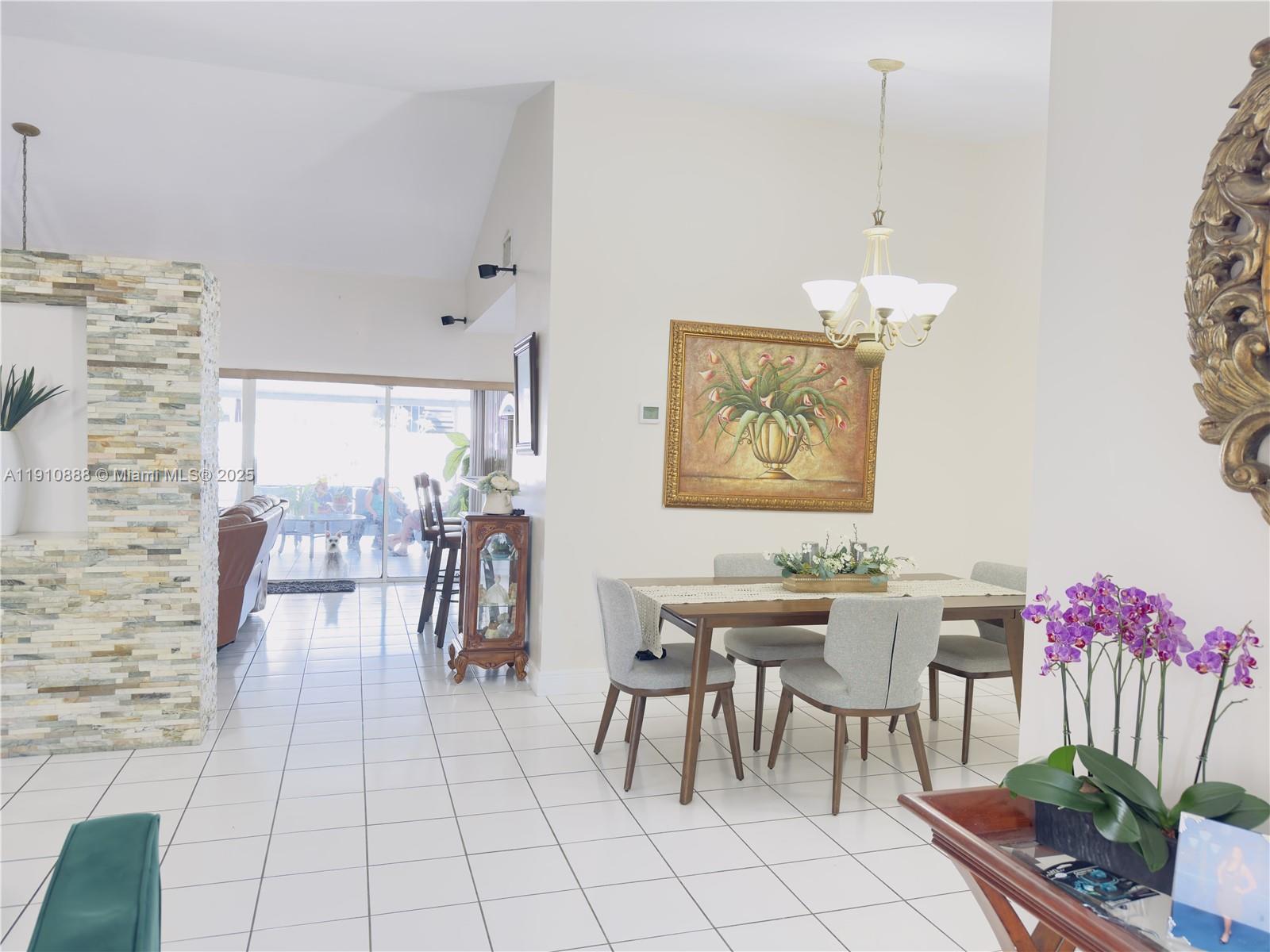 VENEZIA HOMES ESTATES - Residential