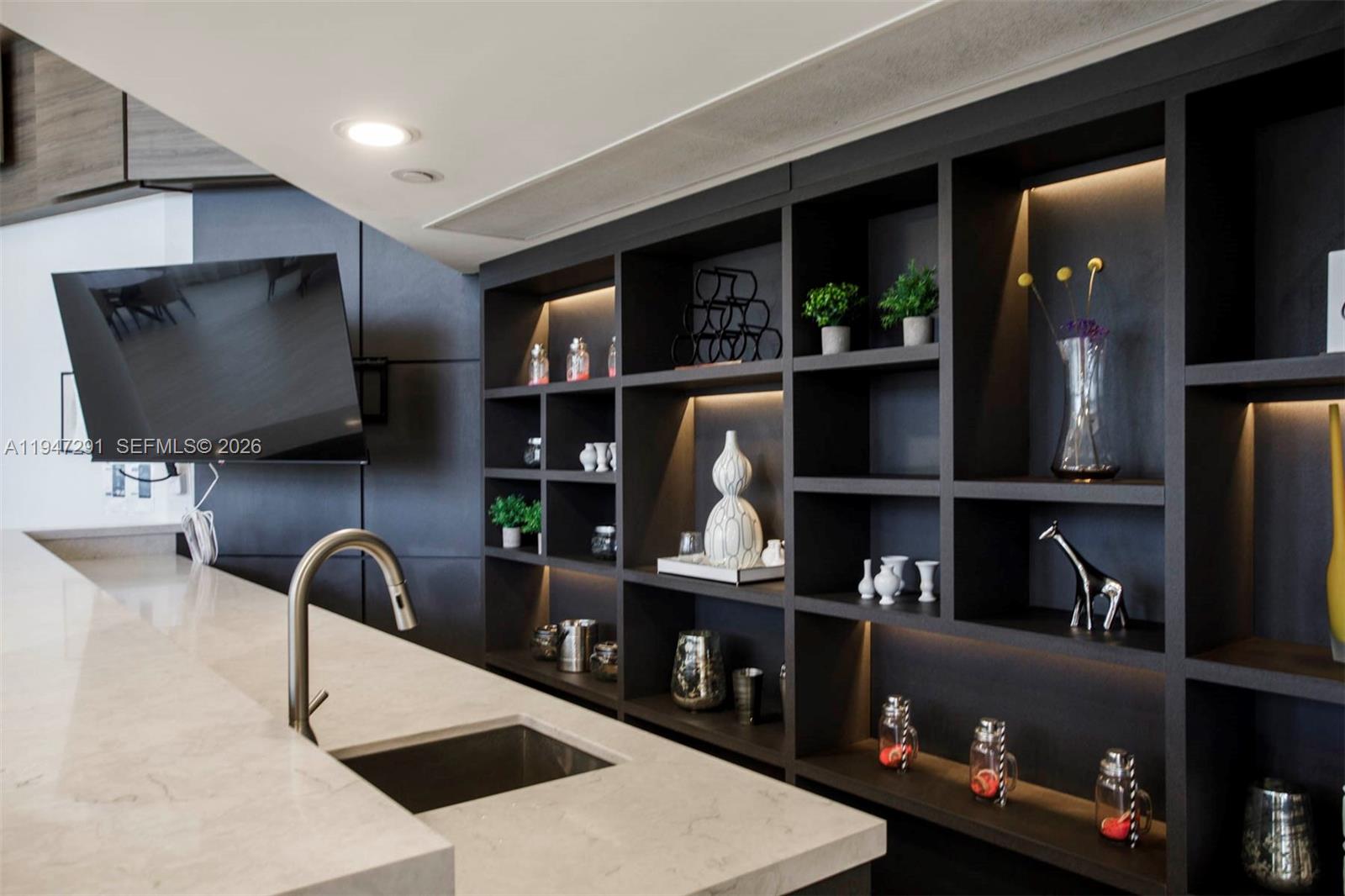 1000 ISL BLVD WILLIAMS IS - Residential