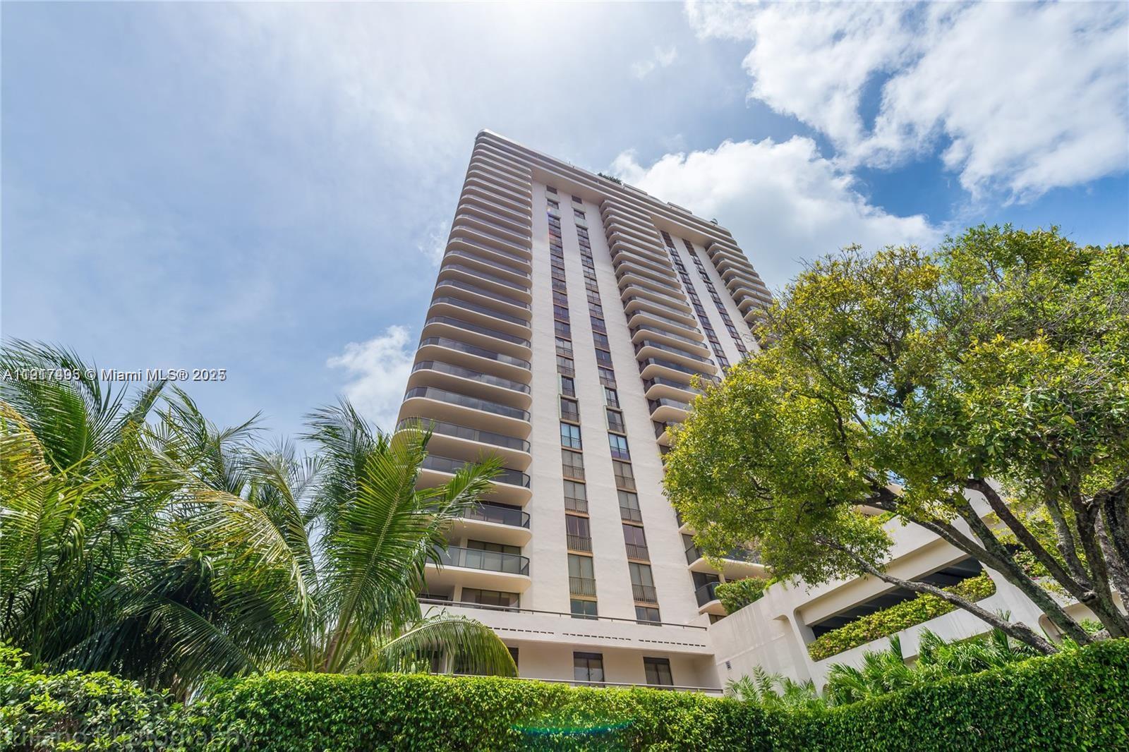 TURNBERRY ISLE SOUTH COND - Residential