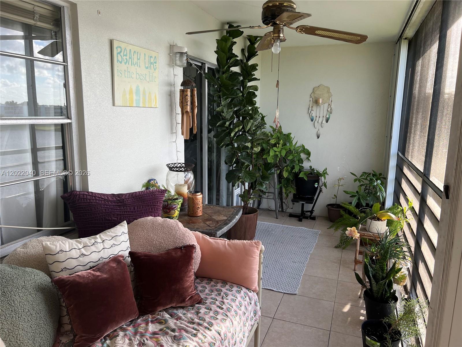 HARWOOD E CONDO - Residential