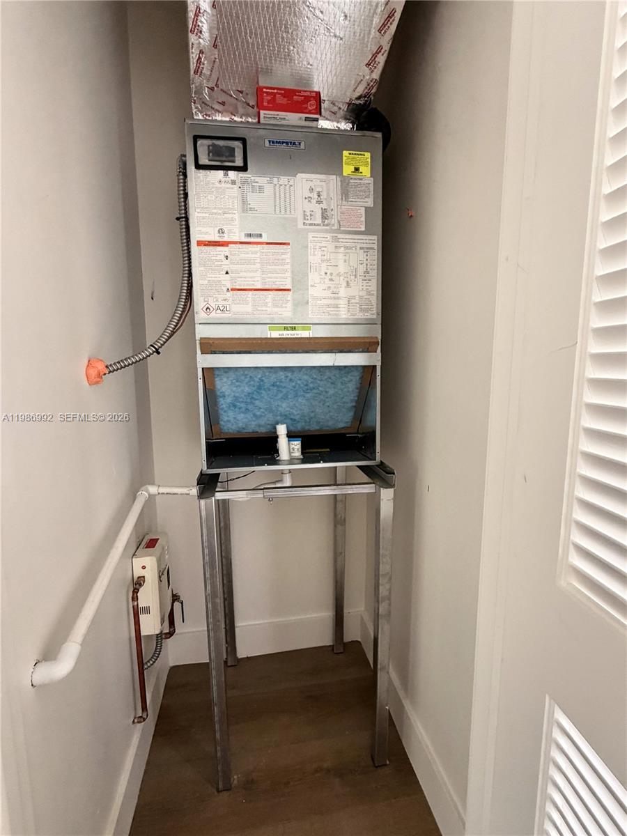 MARCELLUS DEARBORNS - Residential Lease