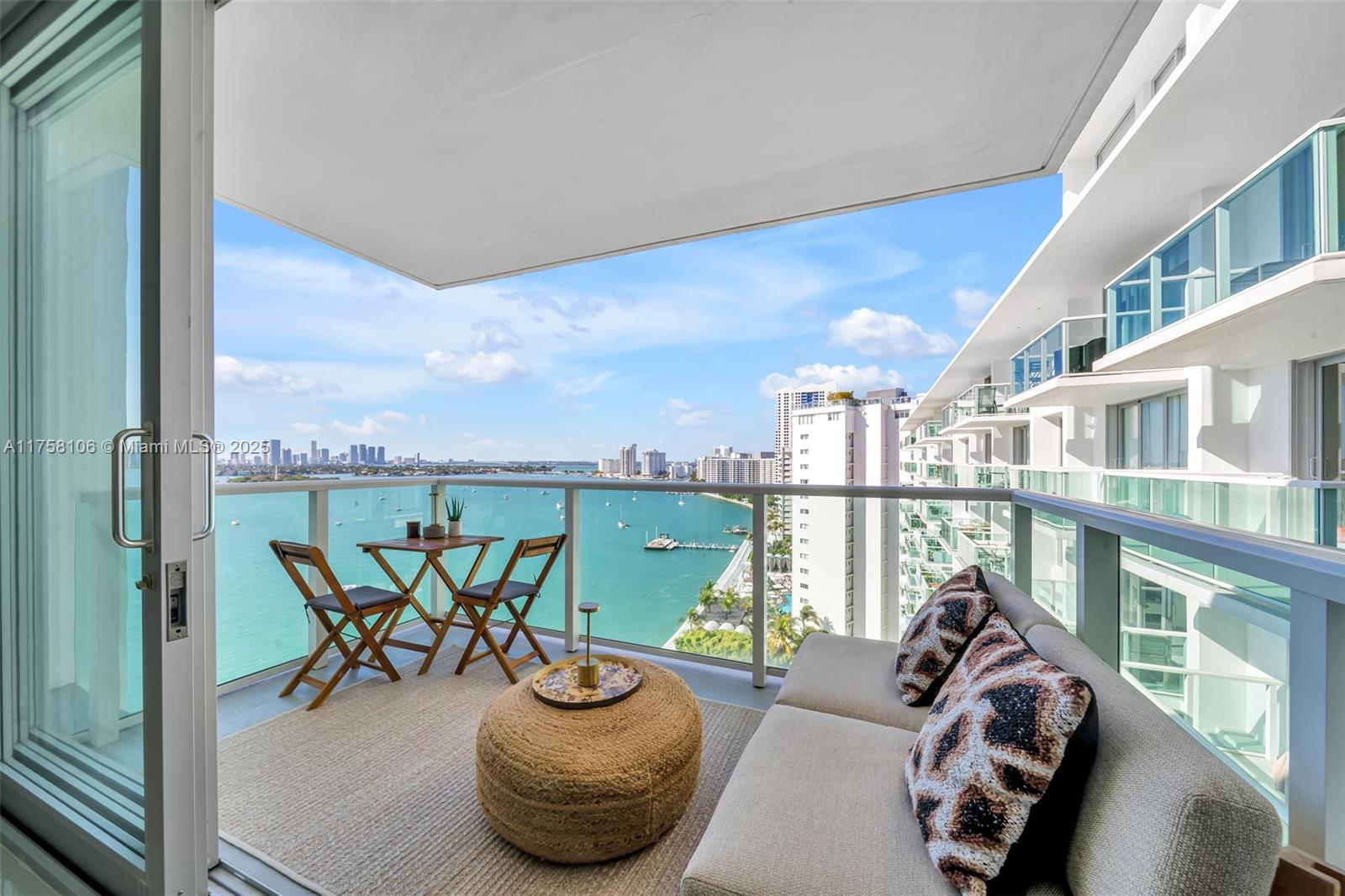 1000 West Ave 1523, Miami Beach, Miami-Dade County, Florida - 1 Bedrooms  
1 Bathrooms - 