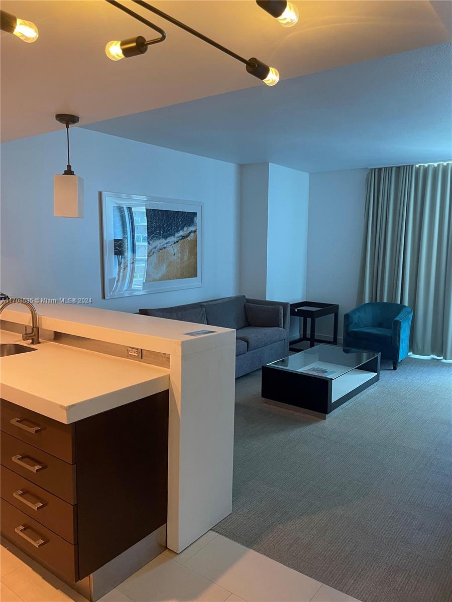 SOLE CONDO - Residential