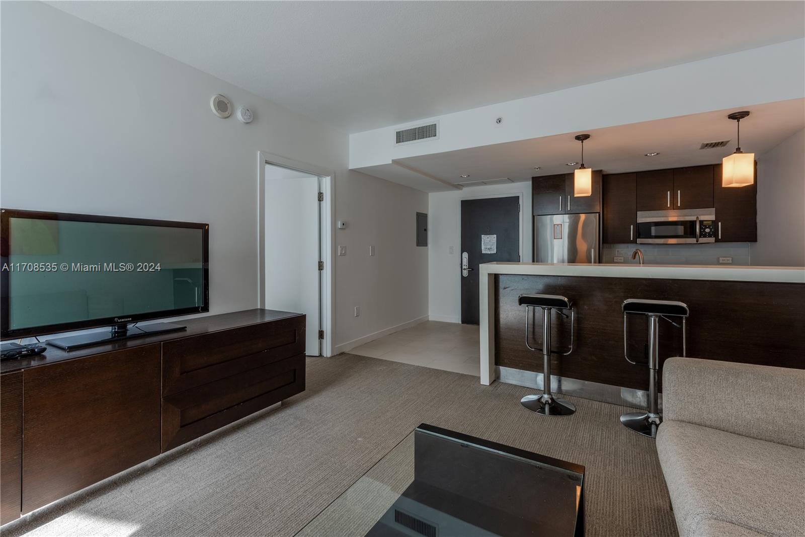 SOLE CONDO - Residential