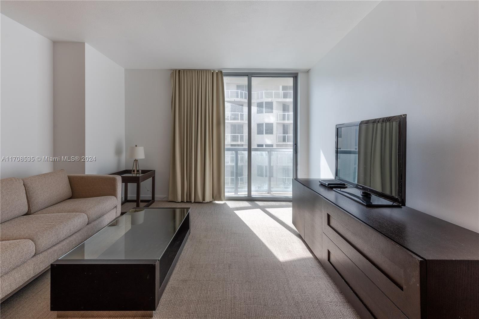 SOLE CONDO - Residential