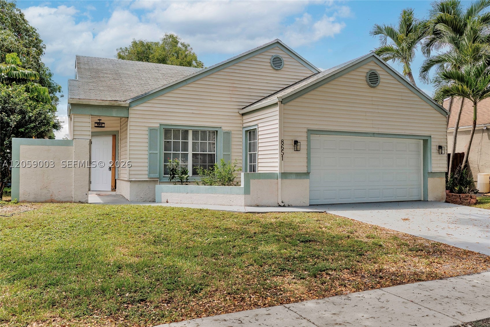 8651 SW 12th St, Pembroke Pines FL 33025