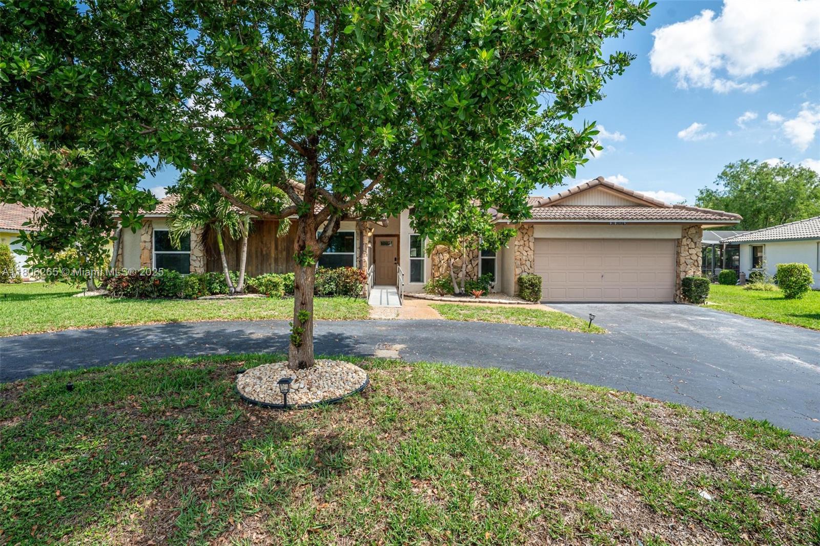 OAK WOOD - Residential