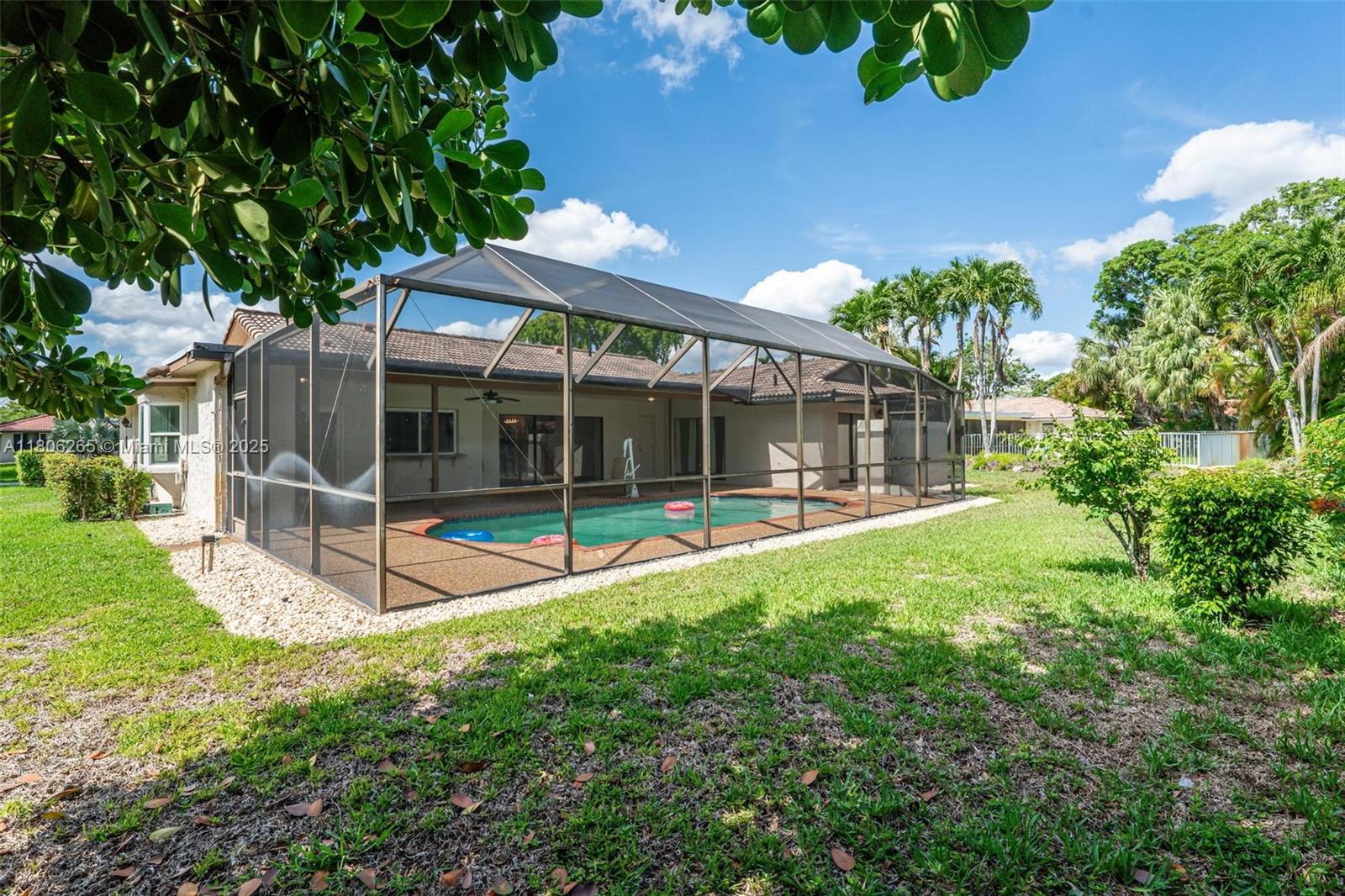 OAK WOOD - Residential