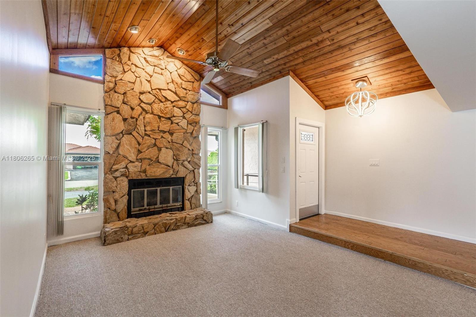OAK WOOD - Residential