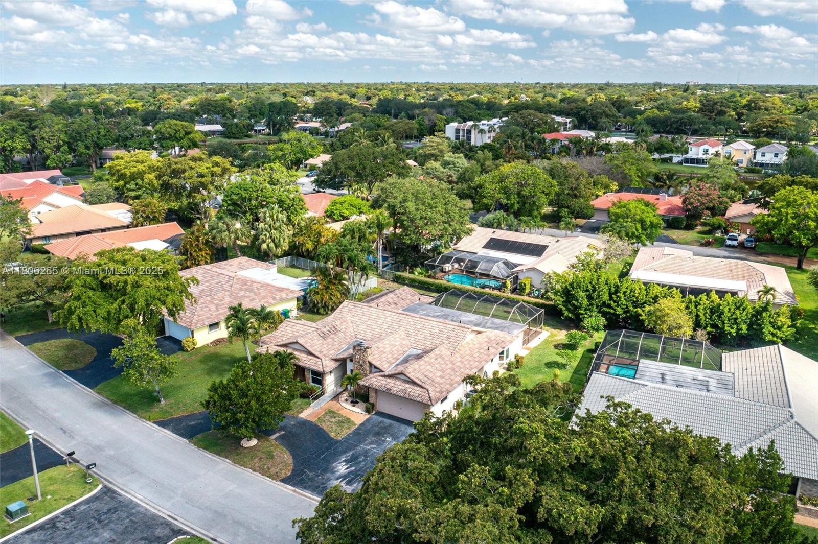 OAK WOOD - Residential