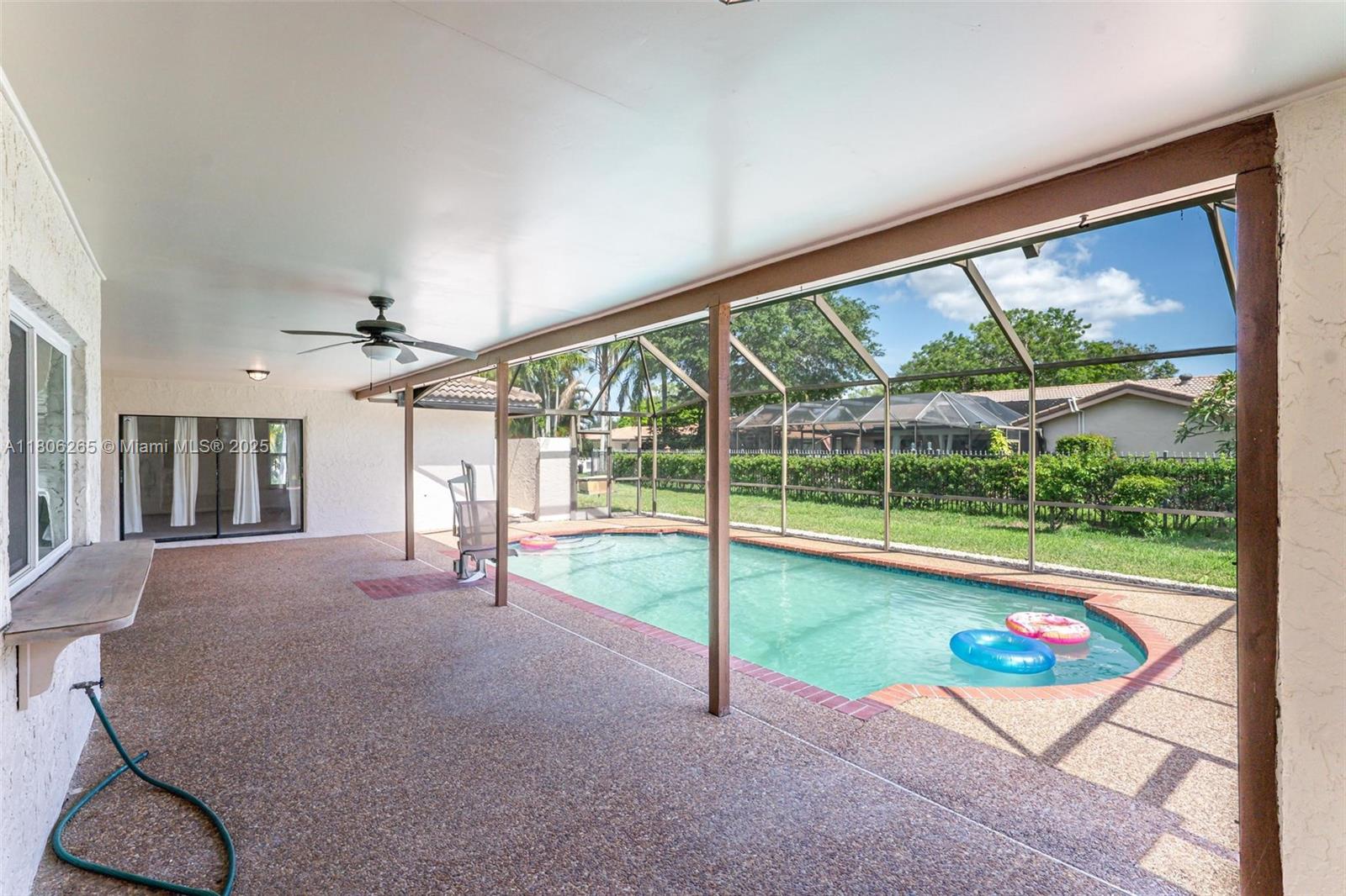 OAK WOOD - Residential