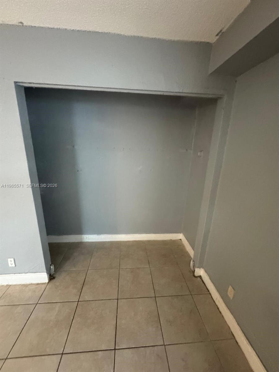 SUNDANCE AT PLANTATION CO - Residential Lease