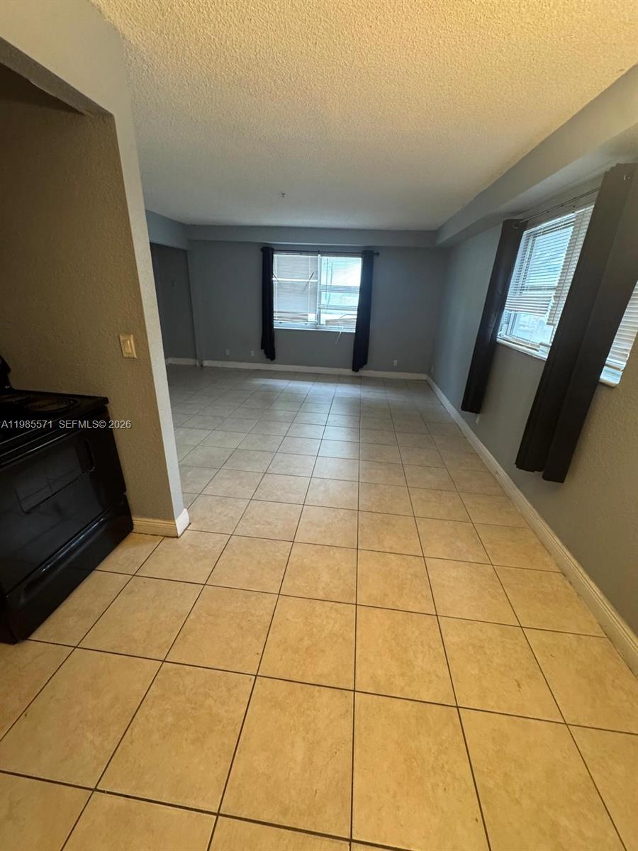 SUNDANCE AT PLANTATION CO - Residential Lease